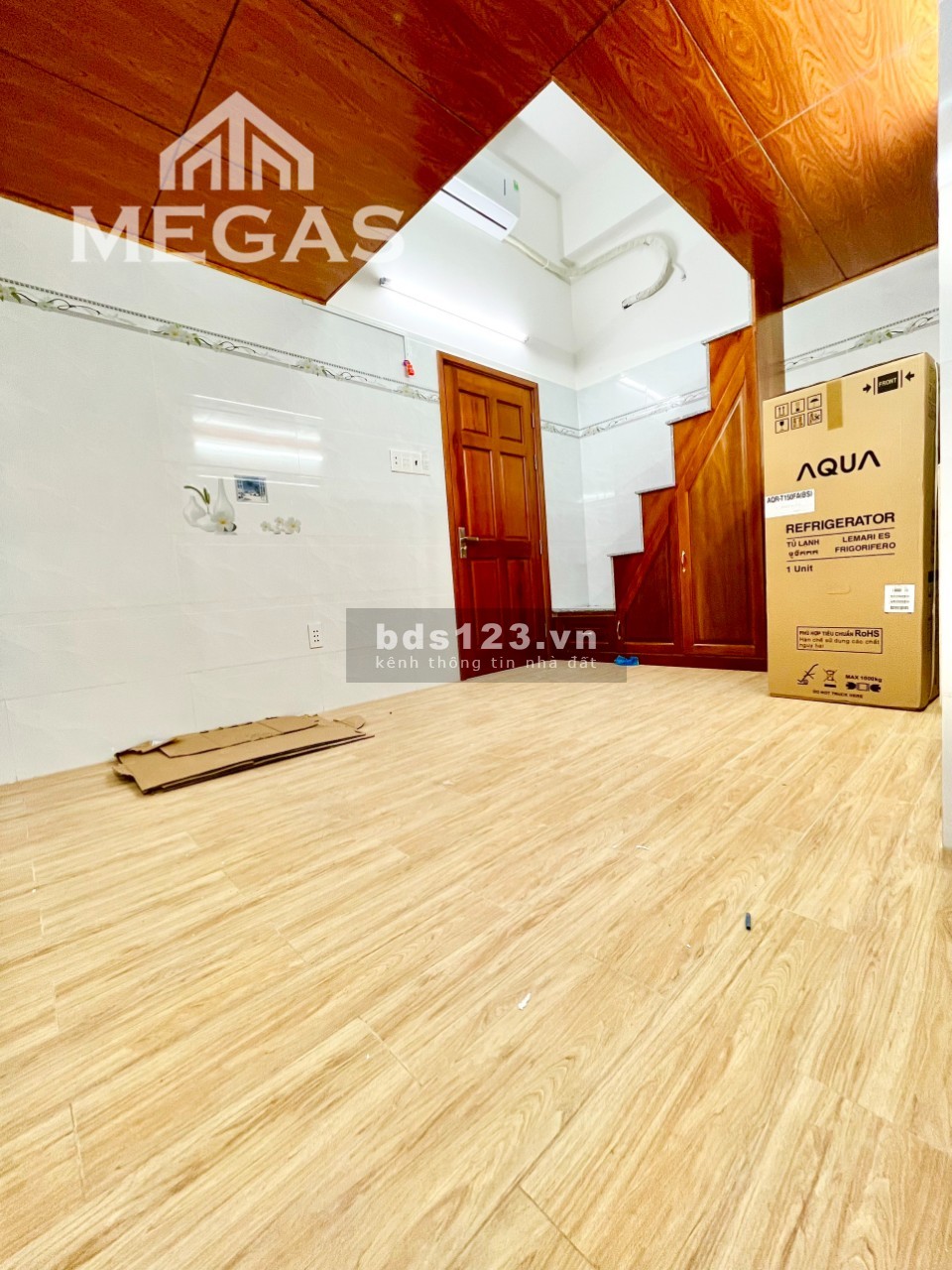 Khai trương phòng 100% mới nội thất cơ ban cửa sổ thoáng ngay Ngã Tư Bốn XÃ, Lũy Bán Bích, Hòa Bình