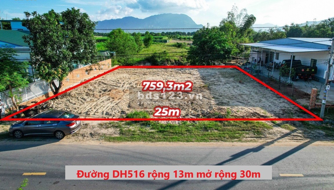 Duy nhất lô hoa hậu siêu đẹp dt 759.3m2, mặt đường lớn Becamex Chơn Thành, lh O9O1755755
