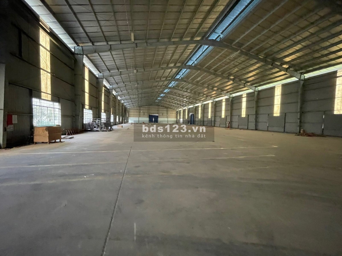 Cho thuê kho xưởng 1500m2 trong KCN Nhơn Trạch, huyện Nhơn Trạch, Đồng Nai.