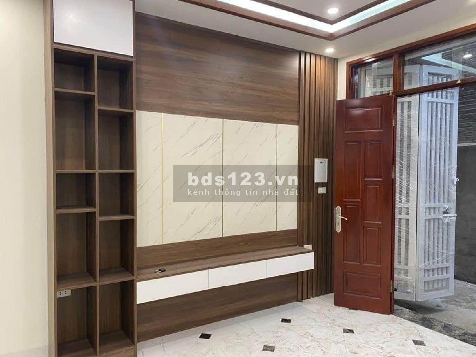 Chính chủ bán nhà ngõ 258 Tân Mai, căn góc, ngõ rộng
