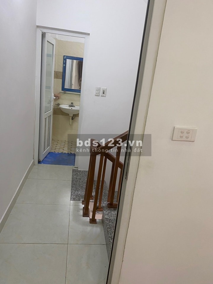 Hiếm trong phân khúc giá 3 tỷ Nam Dư, 30m2, 4 tầng, 10m ra ngõ ô tô tránh, tiện ích đầy đủ - SĐCC
