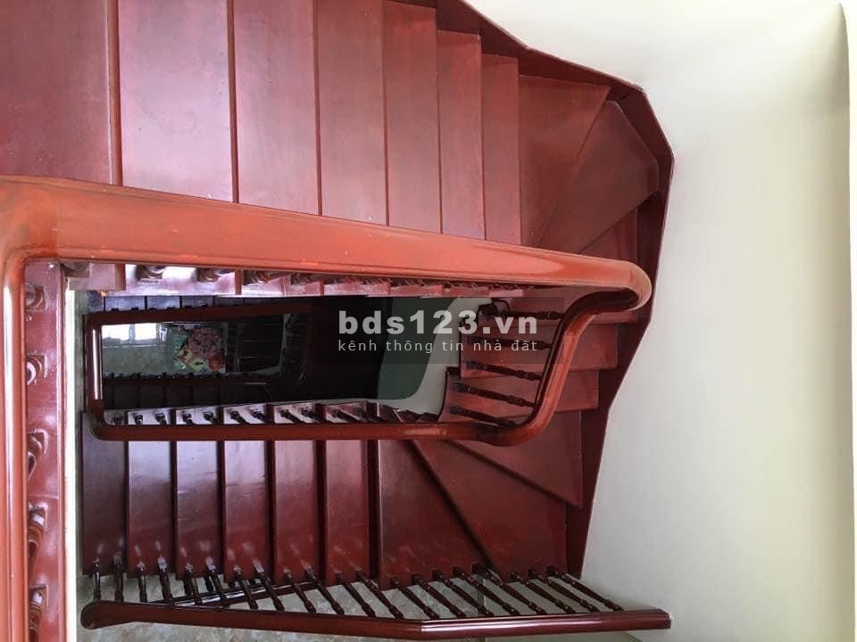 Nhà siêu nét Kim mã dtsd 70m2 4 tầng mặt tiền 5.8m, giá bán 16.8 tỷ