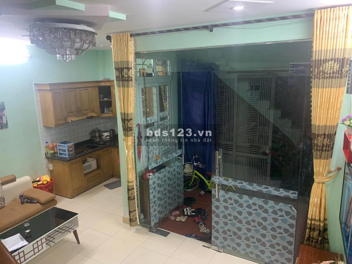 Bán Nhà Thạch Bàn, Long Biên, Gần Trung tâm Aeon Mall, DT 39m, giá 3.05 Tỷ