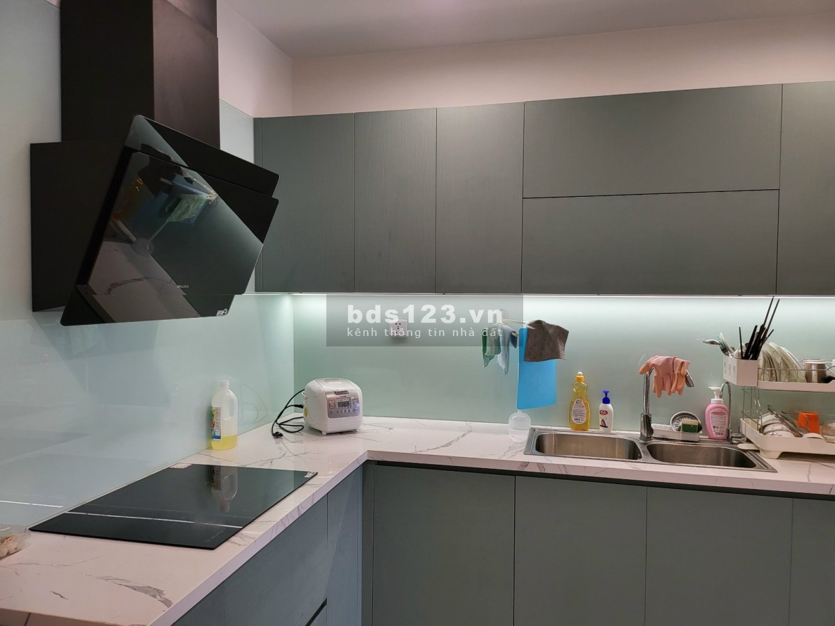 Chị chủ nhà dễ tính gửi bán căn 3PN 2VS 82.4m2 nội thất full đồ giá 2,88tỷ tại Vinhomes Smart City