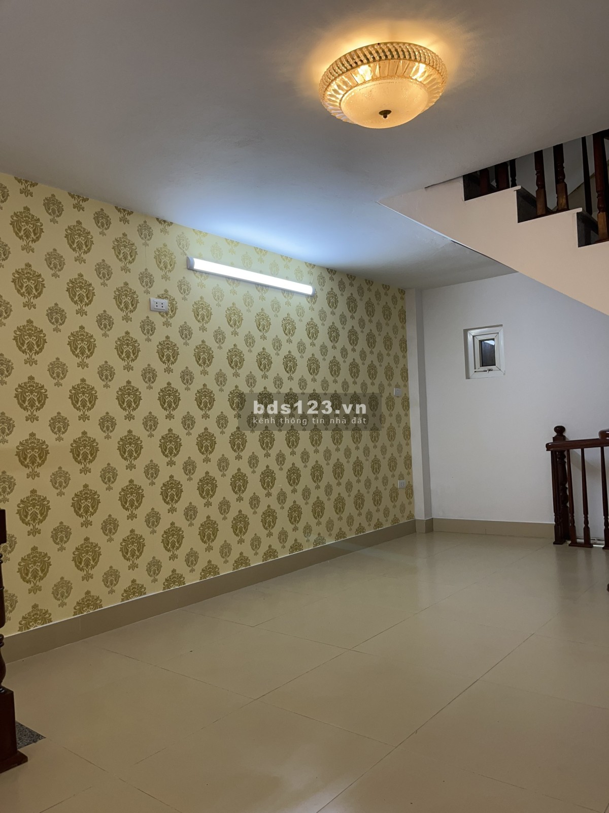 Chính chủ cần bán nhà 5 tầng gần ngã tư Hà Trì LH 0389080718