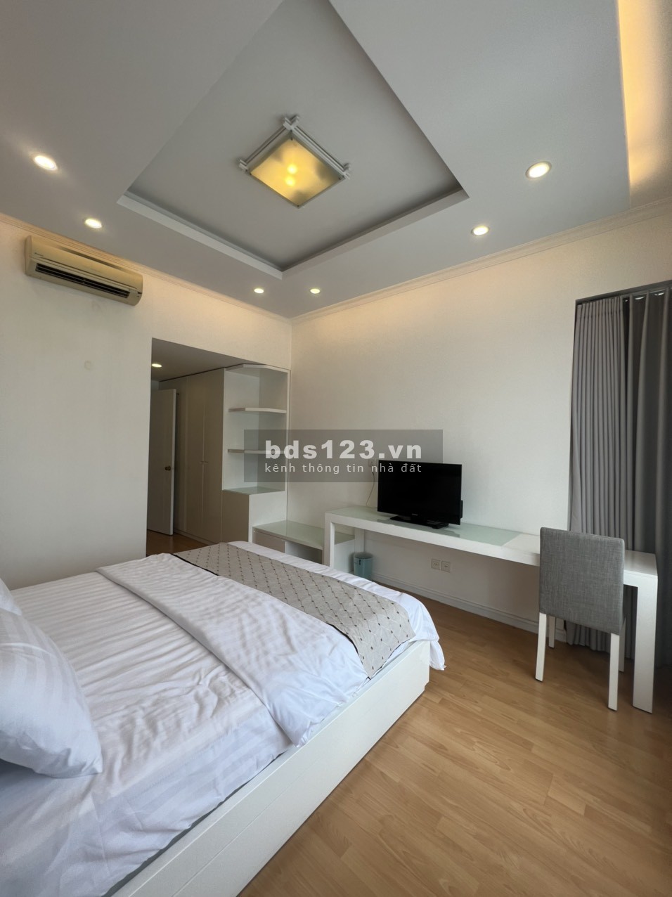 Chỉ từ 18 triệu! Thuê ngay căn hộ 2PN Saigon Pearl nội thất cực đẹp, view Sông + Landmark 81