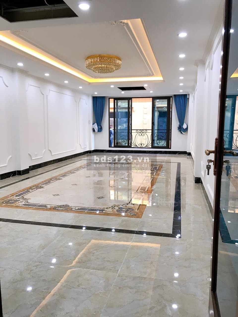 Nhà mới phân lô nguyễn khang gara ô tô thang máy, kinh doanh đỉnh, khu an ninh