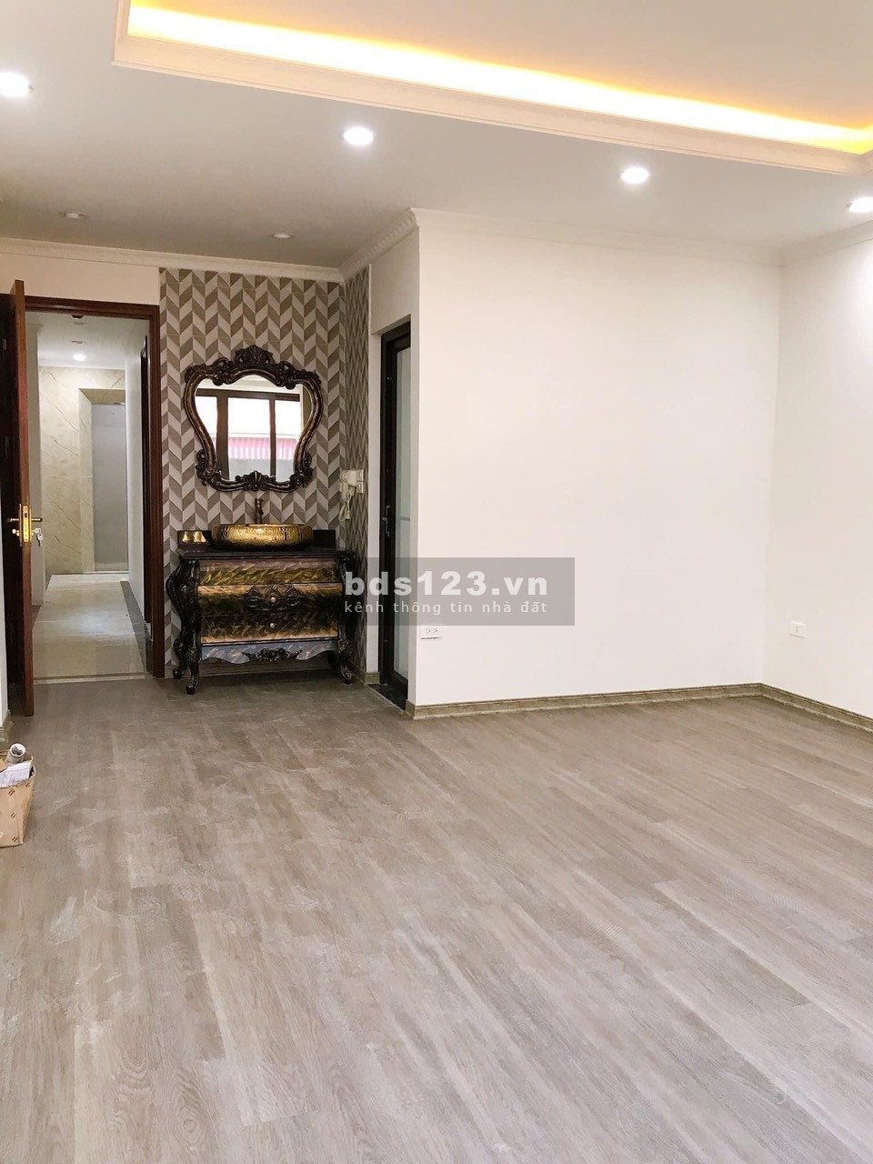 Nhà mới phân lô nguyễn khang gara ô tô thang máy, kinh doanh đỉnh, khu an ninh
