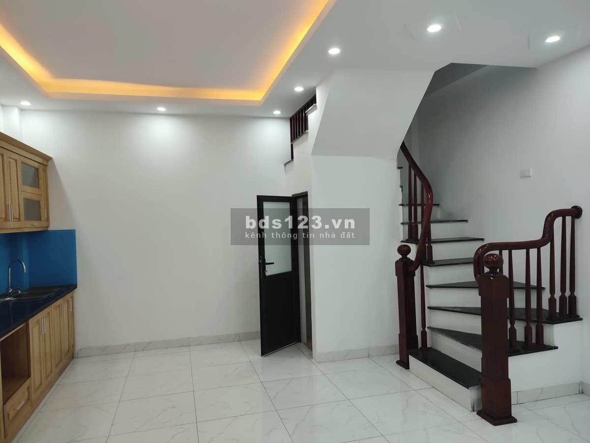 Bán nhà La Khê, quận Hà Đông, DT 37m² x 4 tầng, MT 5,3m, nhỉnh giá 4 tỷ