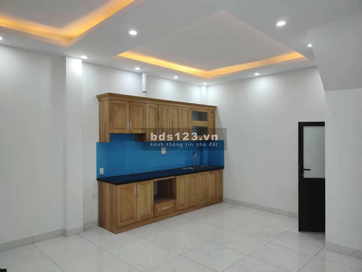 Bán nhà La Khê, quận Hà Đông, DT 37m² x 4 tầng, MT 5,3m, nhỉnh giá 4 tỷ
