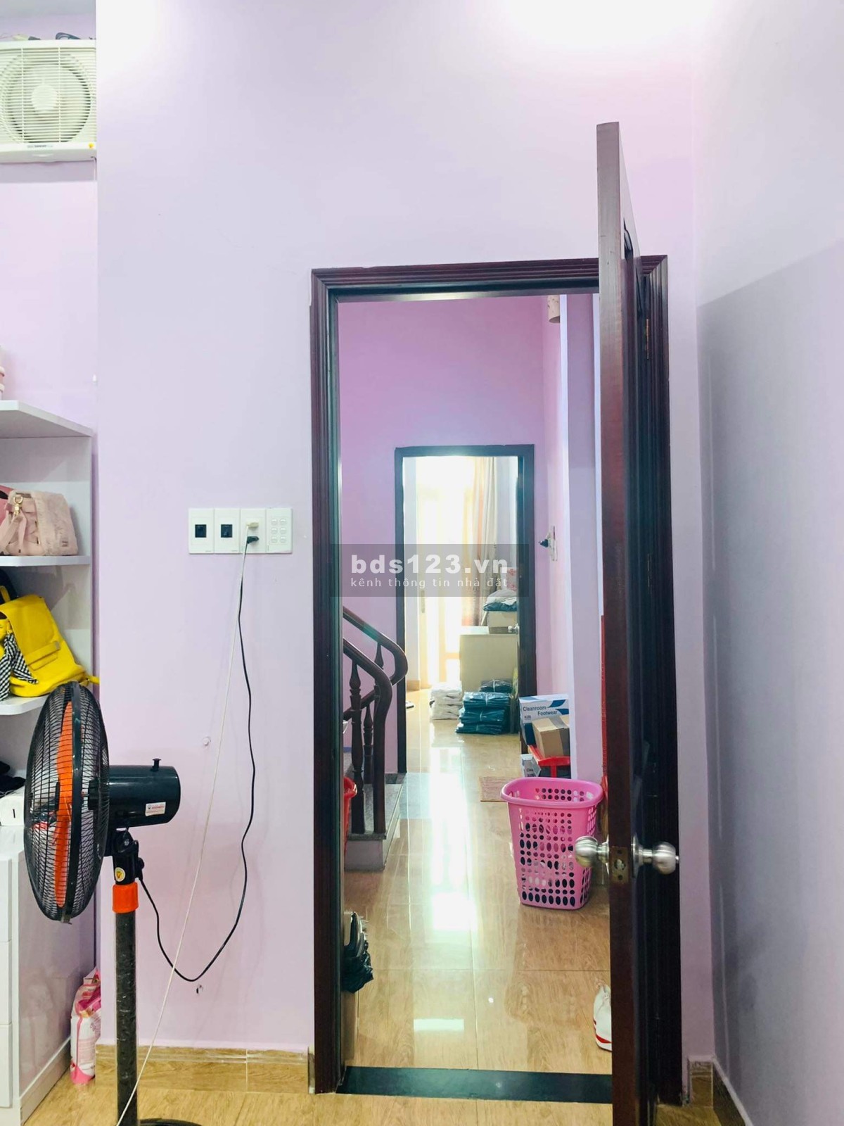 Bán nhà 3 tầng xe hơi đỗ cửa, cạnh Aeon Mall cổng B giá chỉ 5,4 tỷ đồng