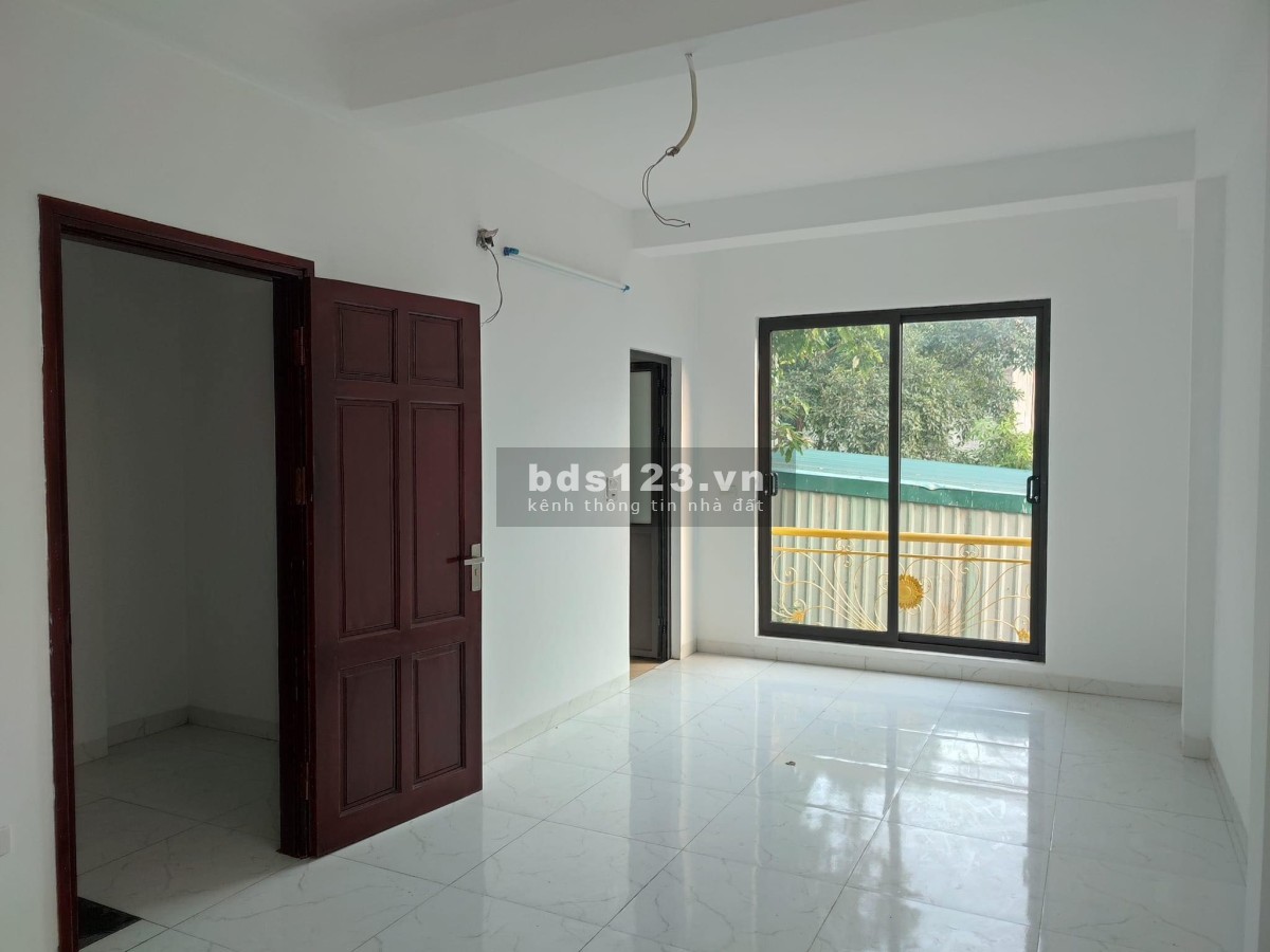 Bán nhà La Khê, quận Hà Đông, DT 37m² x 4 tầng, MT 5,3m, nhỉnh giá 4 tỷ