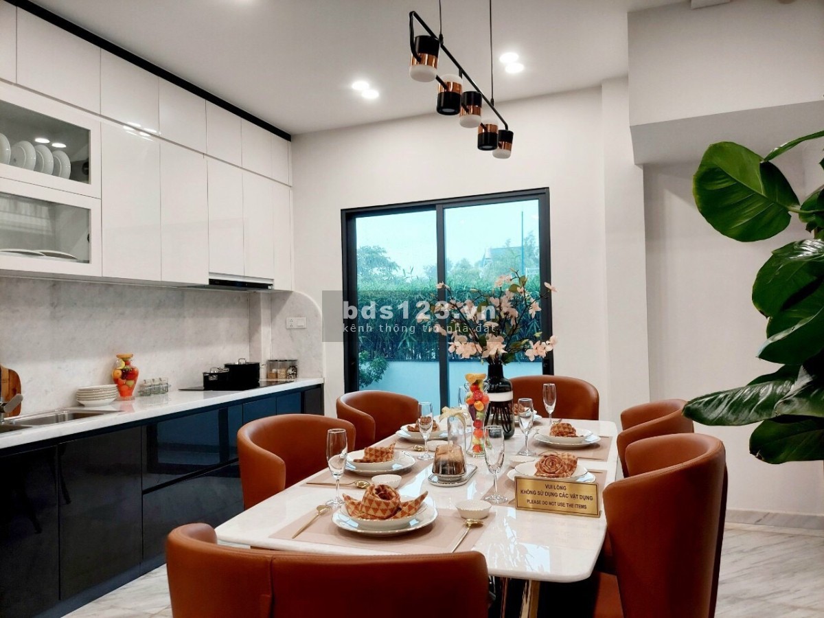 Nhà Phố 2 lầu mặt tiền Đường Bình Chuẩn 69 Bình Dương tổng DTSD 180m² giá chỉ 2,8 tỷ/căn