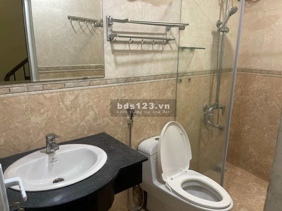 Bán nhanh căn ngõ Ngọc Thuỵ Long Biên, dtsd 45m2 4 tầng giá 3.6 tỷ