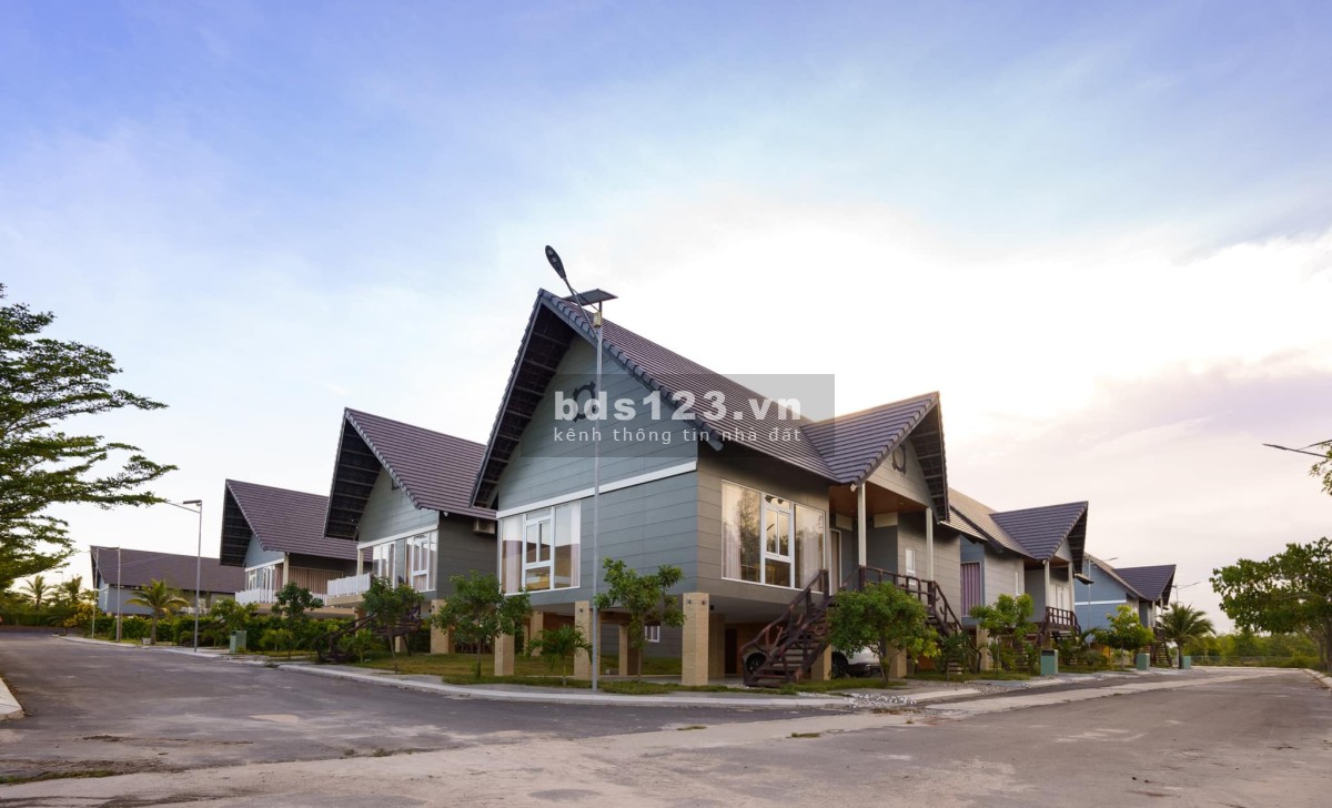 Bán biệt thự kiểu Thái, sở hữu lâu dài, DT 300m², giá 6,5 tỷ (đã gồm VAT), suối nước nóng Bình Châu
