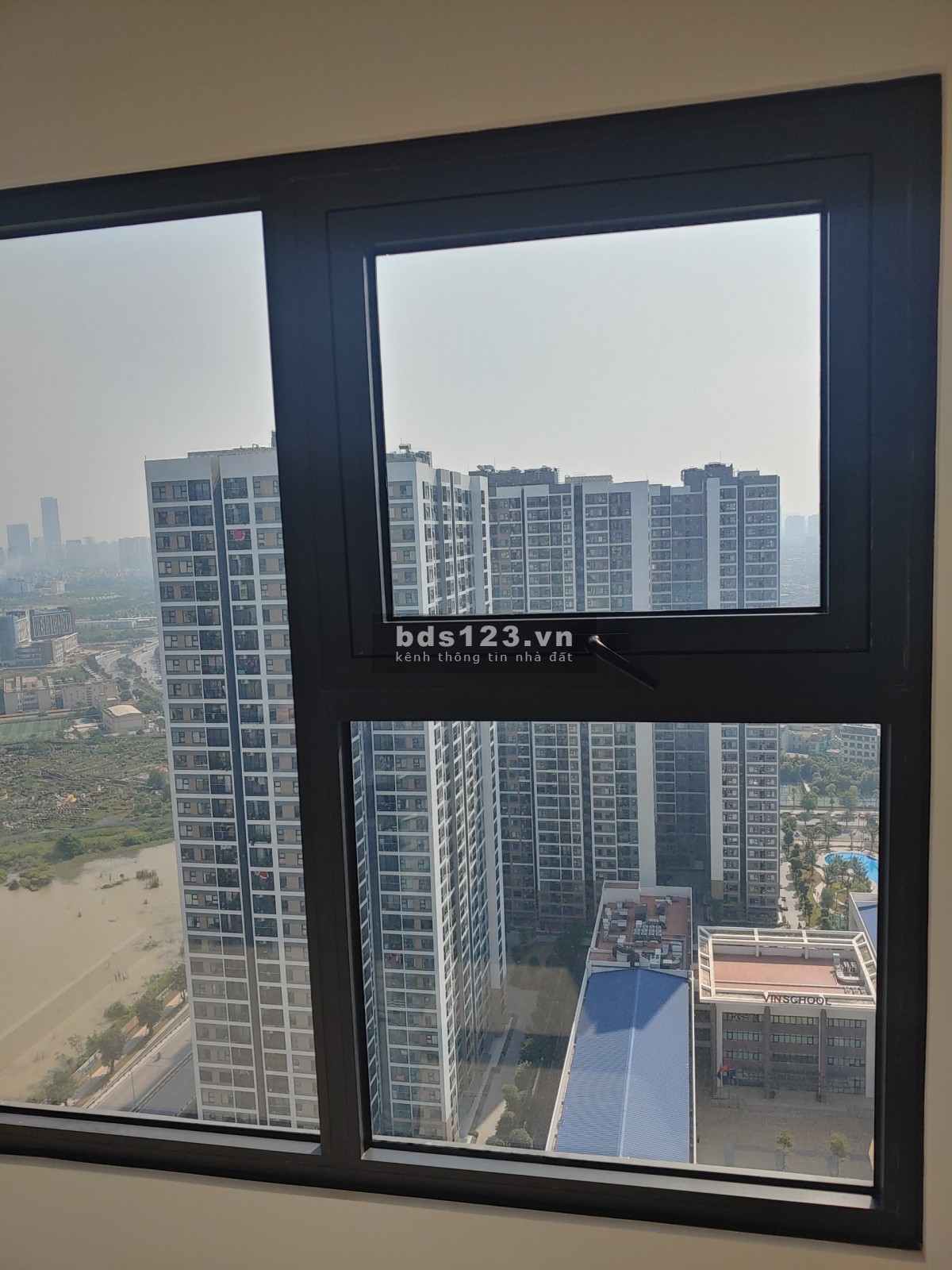 Chính chủ cần bán căn Sudio 3410 bên GS2 Vinhomes Smart City 1tỉ240 bao phí