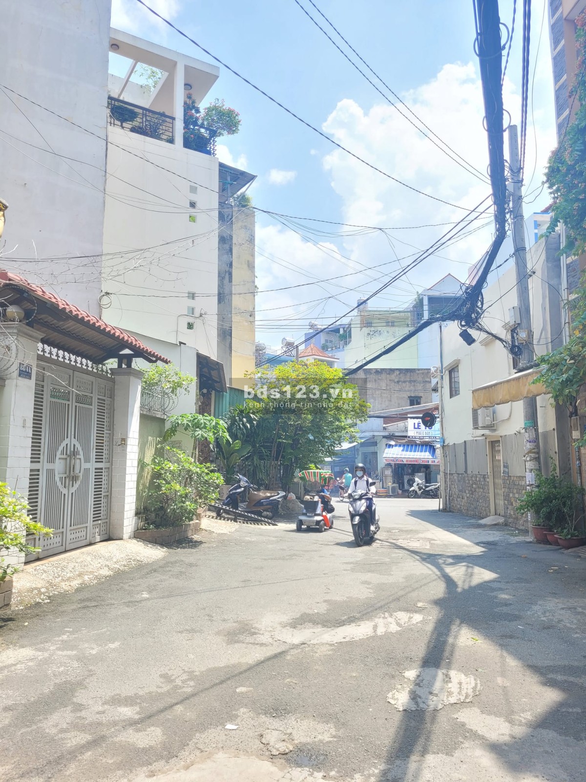 Bán nhà hẻm 8m đường Trần Văn Quang, DTSD 68m² (4,5x15m) x 4 tầng, giá 9,1 tỷ đồng