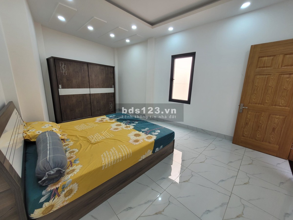 Bán nhà hẻm 8m đường Trần Văn Quang, DTSD 68m² (4,5x15m) x 4 tầng, giá 9,1 tỷ đồng