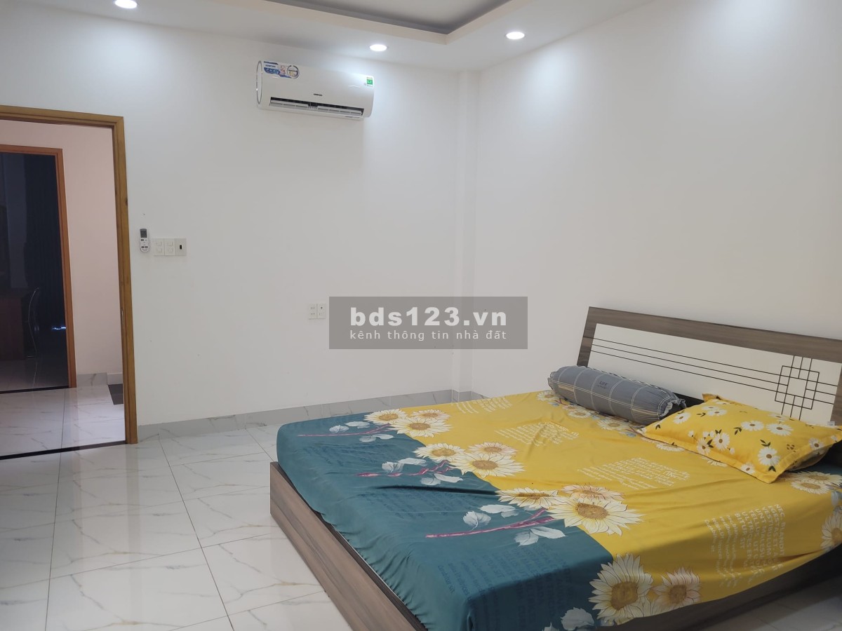 Bán nhà hẻm 8m đường Trần Văn Quang, DTSD 68m² (4,5x15m) x 4 tầng, giá 9,1 tỷ đồng