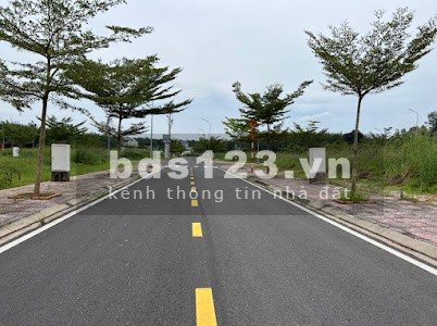 Cần bán đất gần khu công nghiệp Tân Bình đường khu dân cư