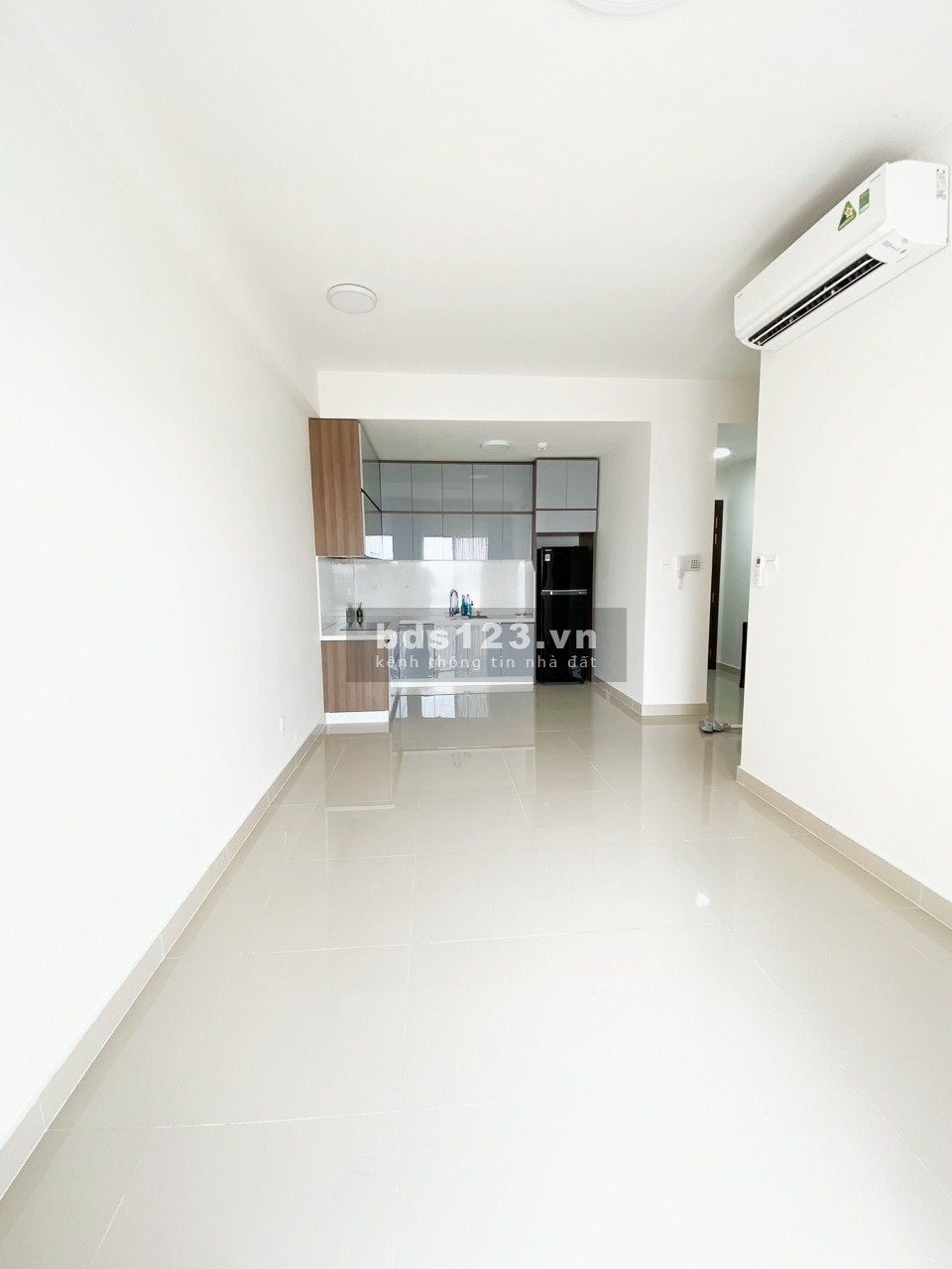Bán căn hộ The Sun Avenue 1PN giá siêu rẻ chỉ 2.2 tỷ nhà đẹp, ngoài ra còn 2PN 3PN giá tốt Quận 2