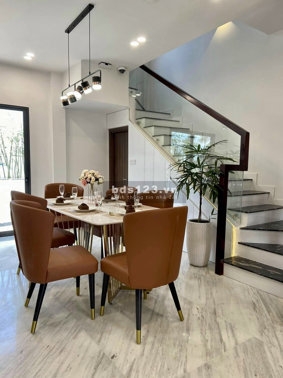 Lavela nhà phố shophouse hot nhất hiện tại ở Bình Dương giá tốt