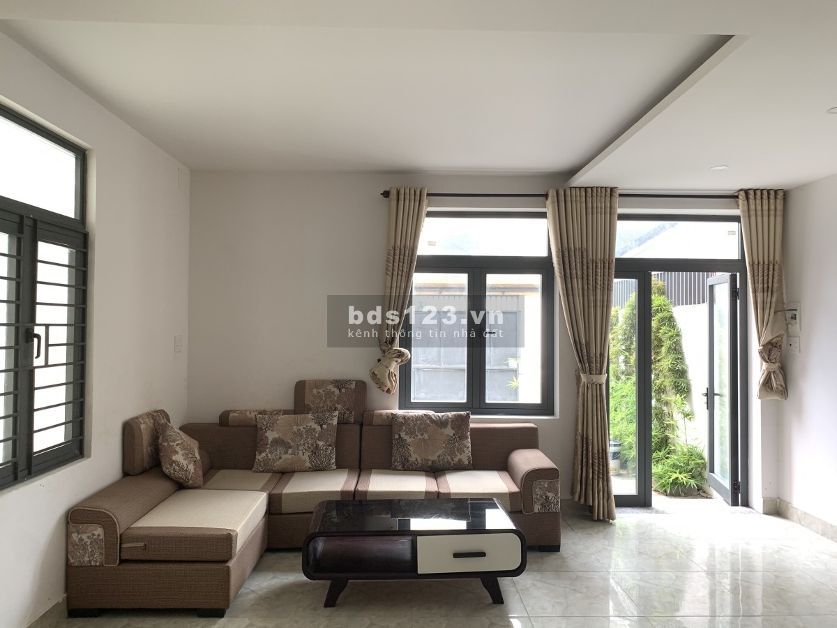 Bán nhà chính chủ mặt tiền đường Nguyễn Đình LH 0935880684