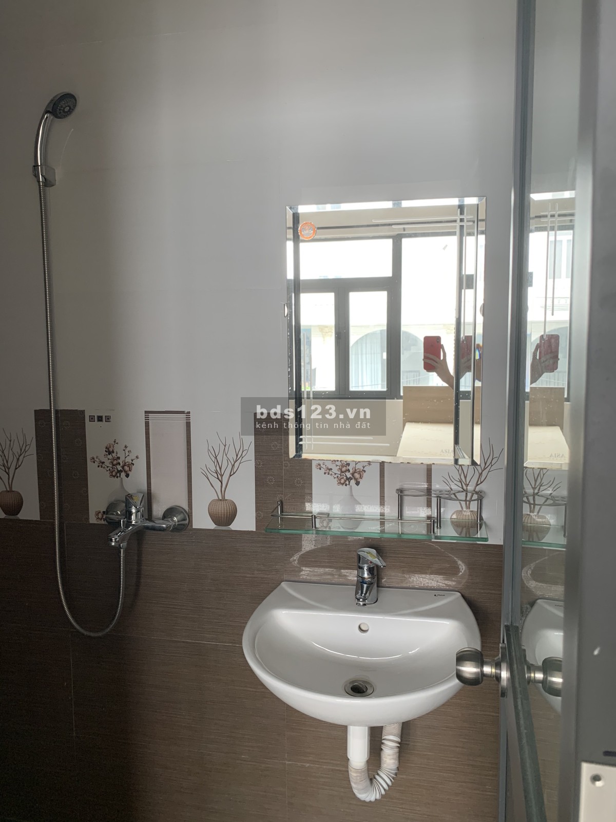 Bán nhà chính chủ mặt tiền đường Nguyễn Đình LH 0935880684