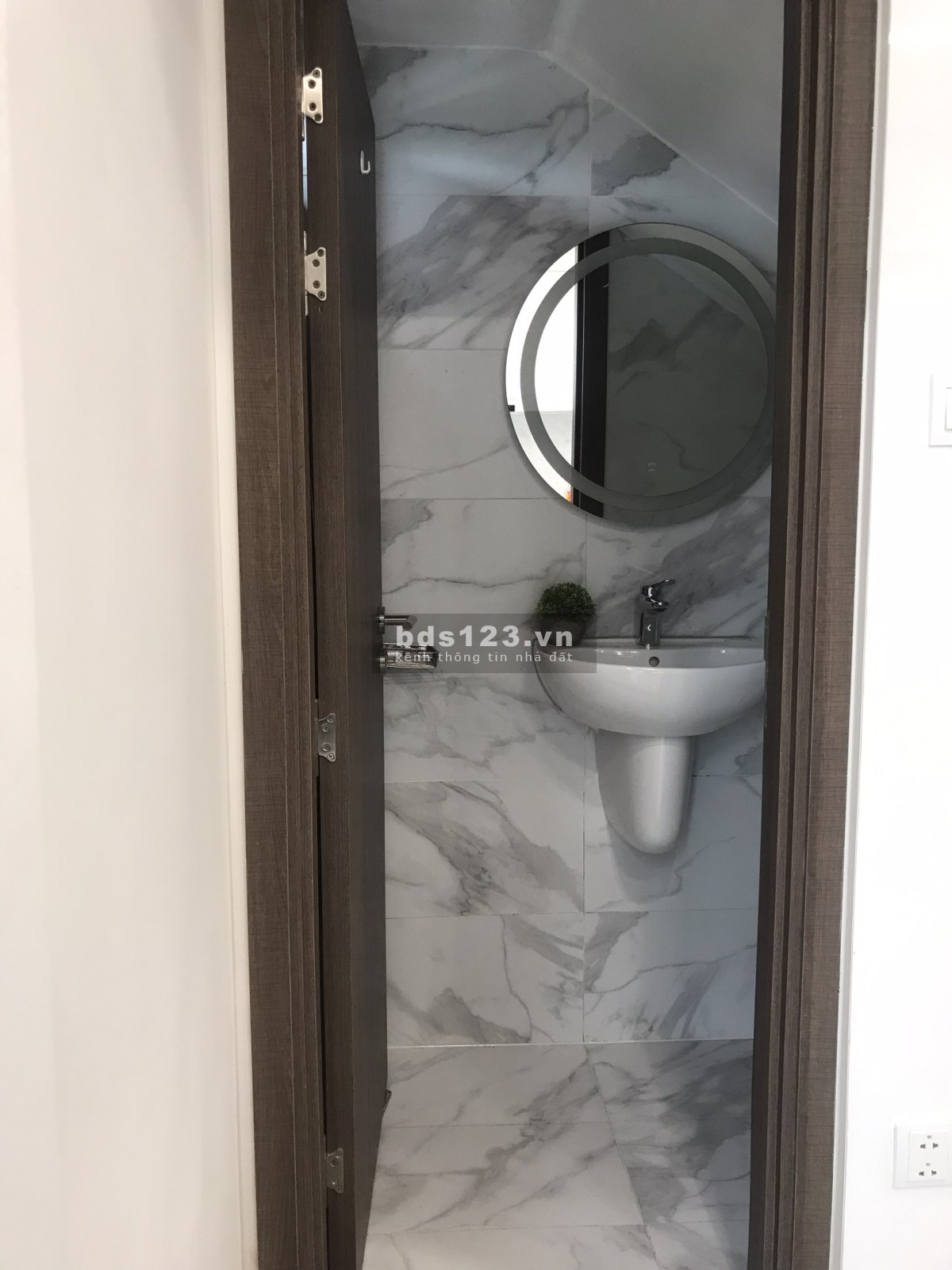 Nhà phố 1 trệt 1 lầu sân thượng Bình Chuẩn-Thuận An giá 2.8 tỷ nhận nhà quý 4/2023