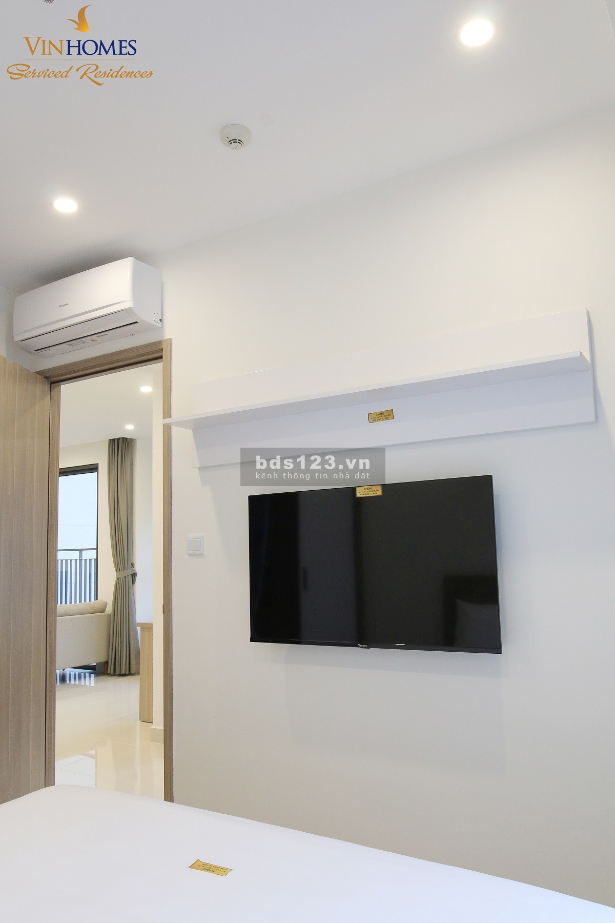 Bán cắt lỗ căn 2 ngủ 2wc+1 căn góc full đồ cơ bản giá 2.15 tỷ bao phí Vinhomes Ocean Park