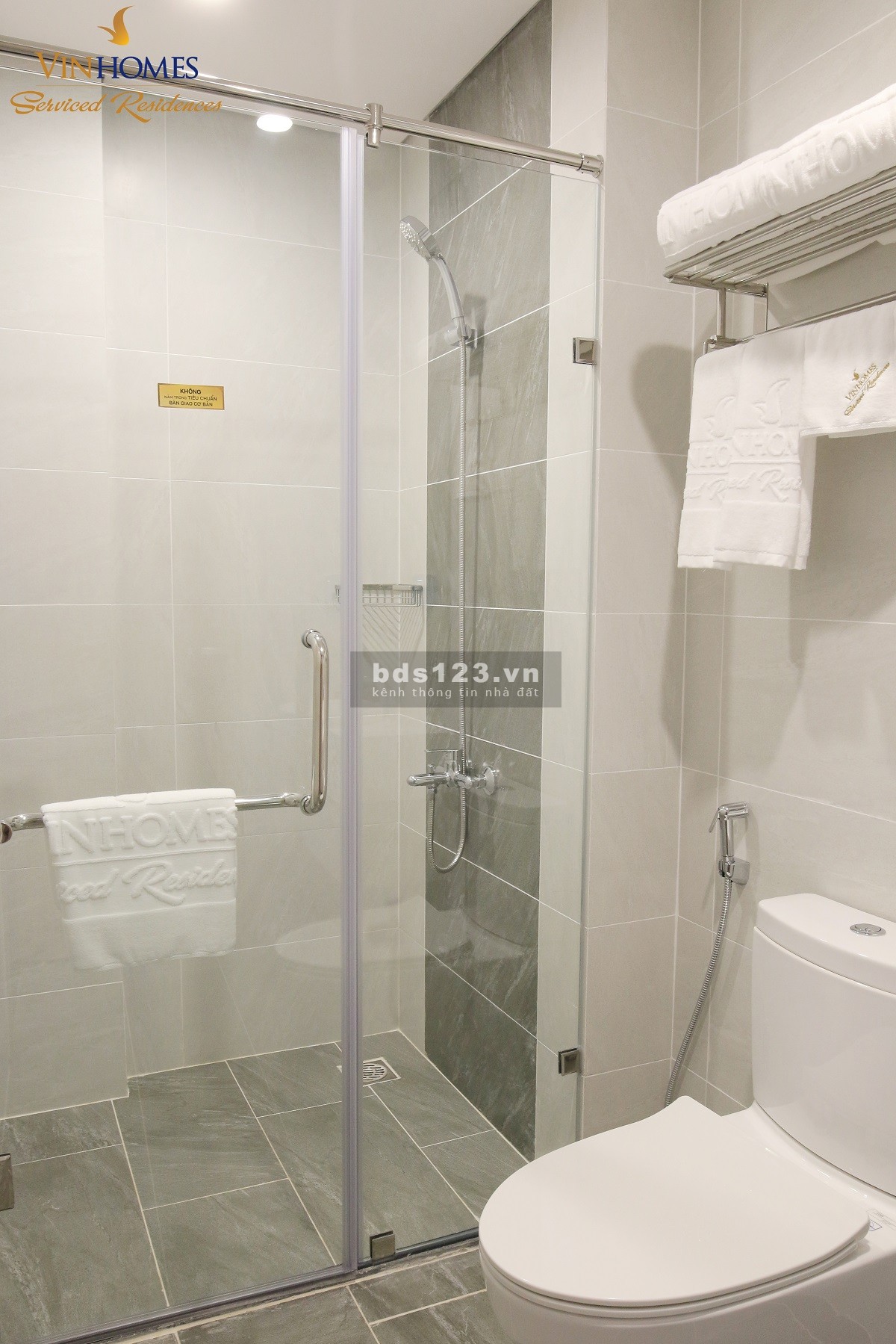 Bán cắt lỗ căn 2 ngủ 2wc+1 căn góc full đồ cơ bản giá 2.15 tỷ bao phí Vinhomes Ocean Park