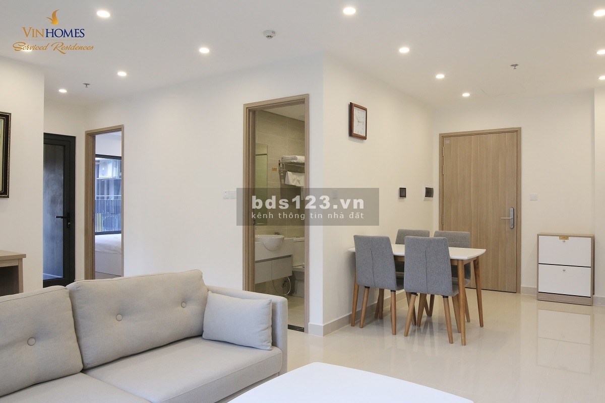 Bán cắt lỗ căn 2 ngủ 2wc+1 căn góc full đồ cơ bản giá 2.15 tỷ bao phí Vinhomes Ocean Park