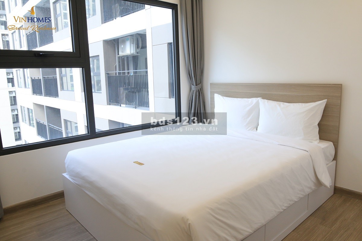 Bán cắt lỗ căn 2 ngủ 2wc+1 căn góc full đồ cơ bản giá 2.15 tỷ bao phí Vinhomes Ocean Park