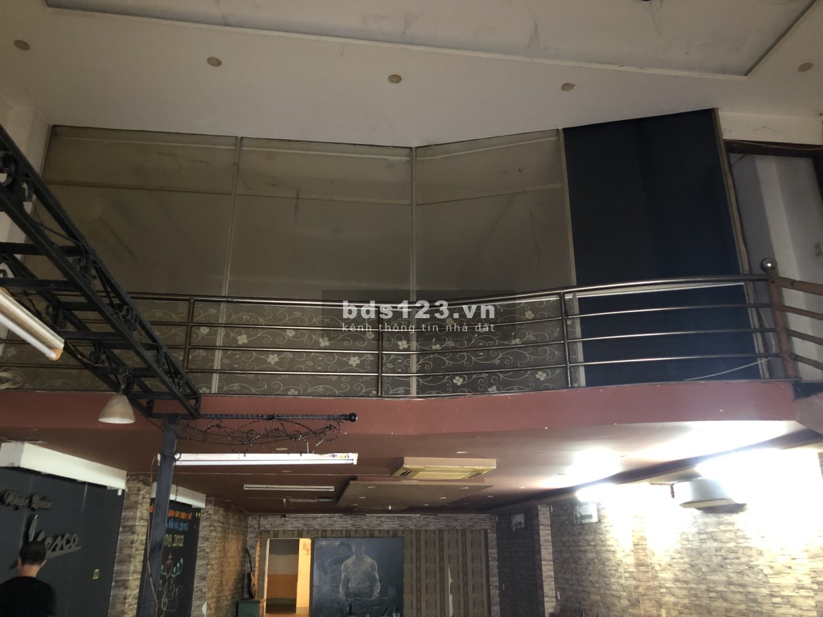 Bán nhà ngộp MT ÂU DƯƠNG LÂN DT12x22=264m2 giá 26tỷ bằng giá hẽm.