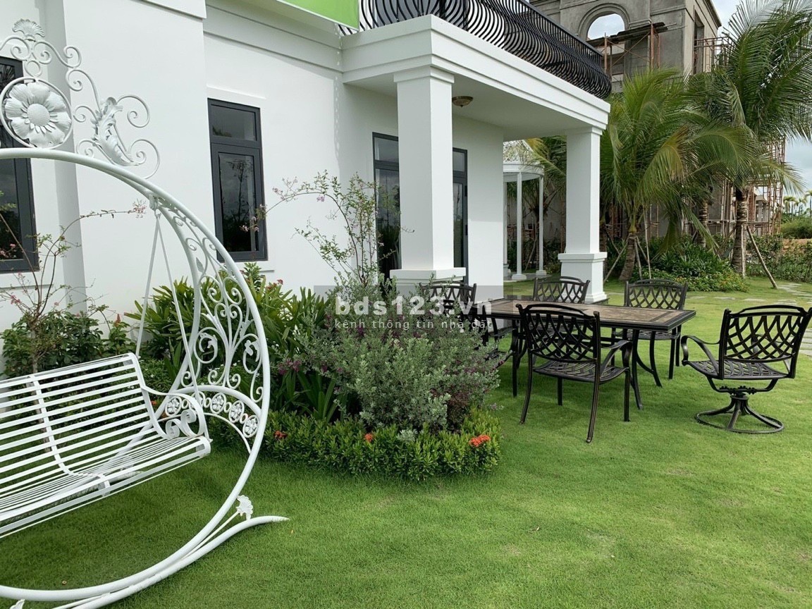 Bán nhanh - Thanh lí gọn căn biệt thự khách gửi view mặt tiền sân Golf - SHR vĩnh viễn, Góp 18 tháng