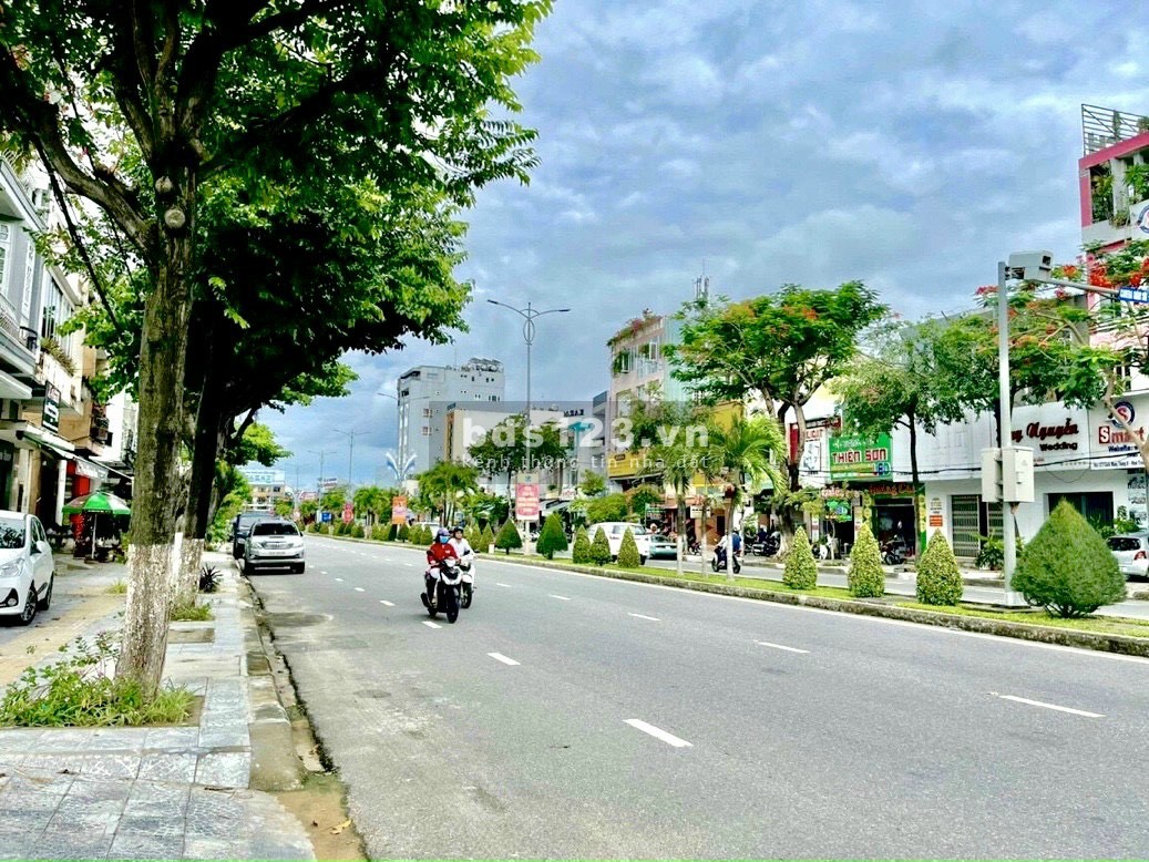 Cella Central gây chú ý bởi cơn địa chấn với cường độ 9/22 SP Đã có chủ tại quỹ đất mặt tiền CMT8