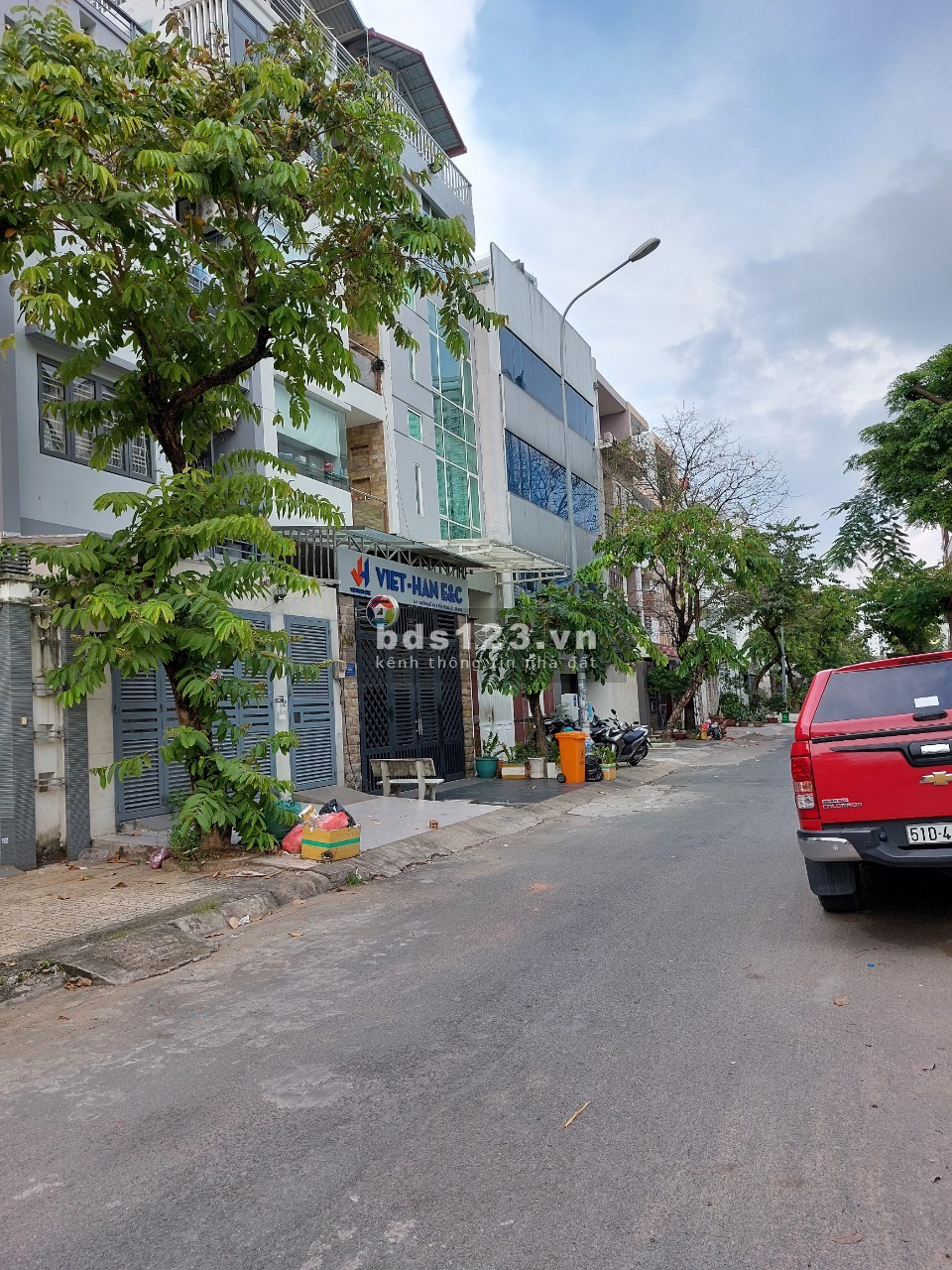 Bán nhà mặt tiền đường số 4A KDC Him Lam, quận 7, 4 lầu, giá bán 20,7 tỷ