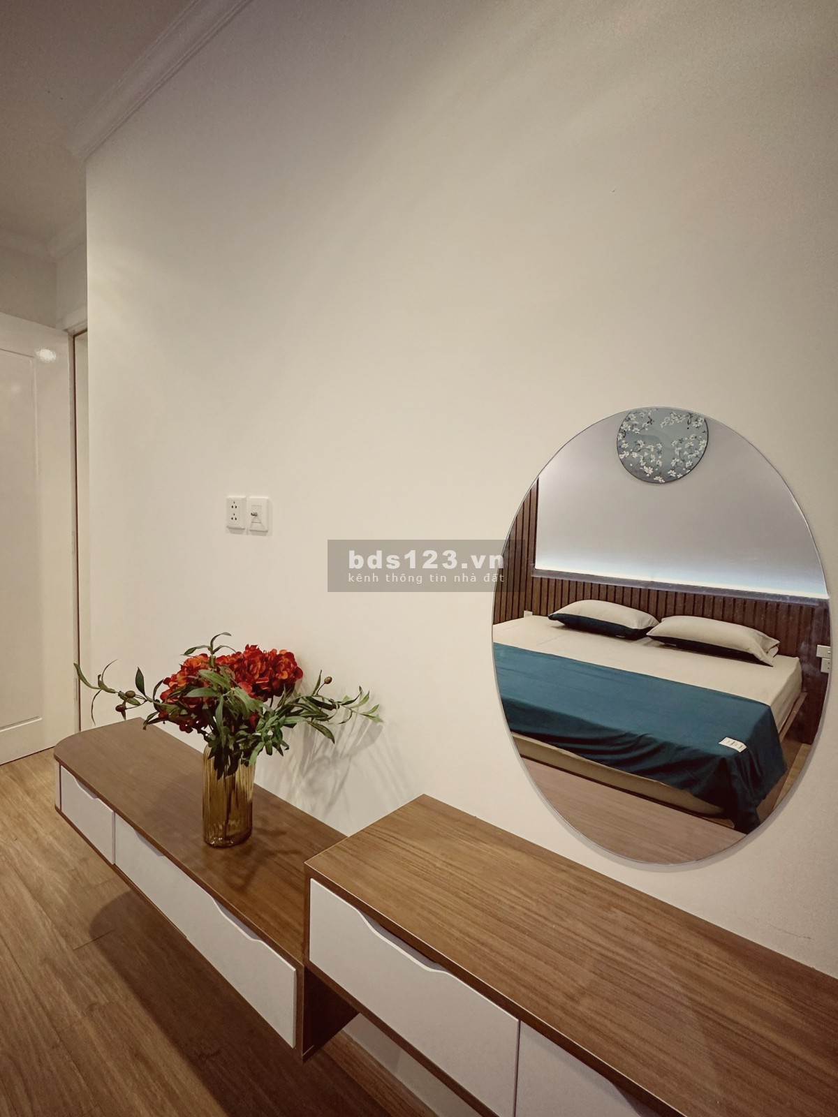 Bán căn 2 phòng ngủ diện tích 78m2 Park Hill Times City đầy đủ đồ giá 4.5 tỷ