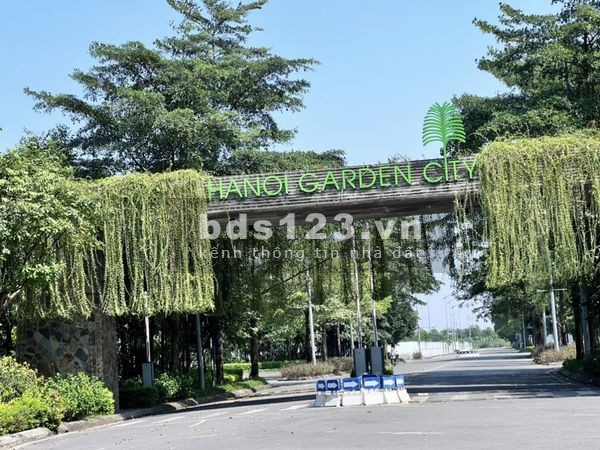Bán nhà biệt thự sân vườn KĐT Hà Nội Garden City Thạch Bàn, Long Biên