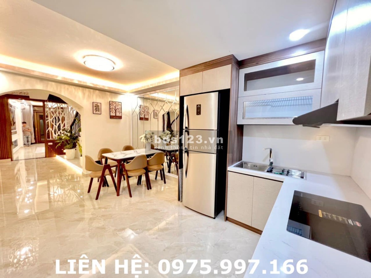 Bán nhà phố Minh Khai, DT 78m² x 4 tầng có sổ đỏ chính chủ nhỉnh giá 6 tỷ đồng