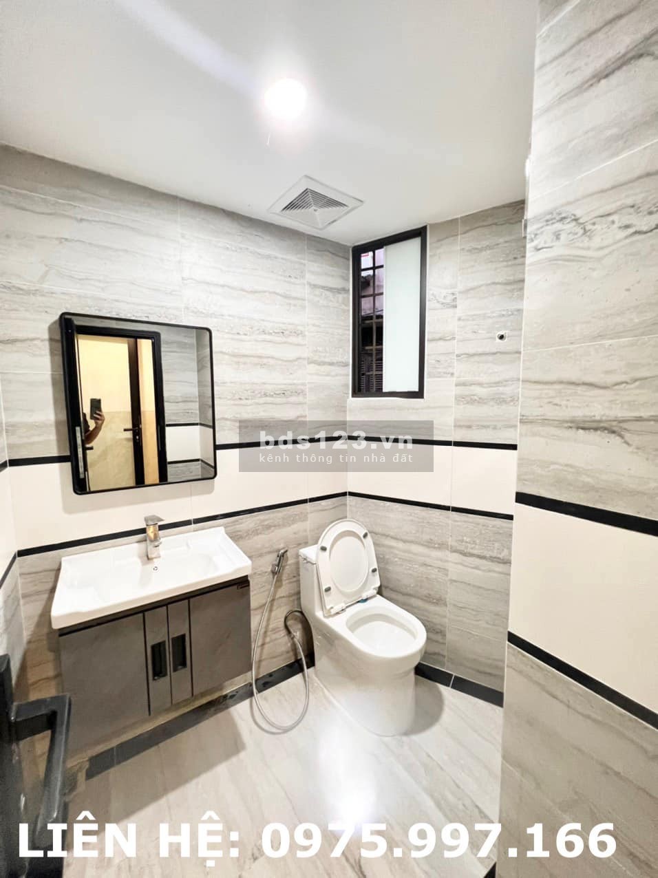 Bán nhà phố Minh Khai, DT 78m² x 4 tầng có sổ đỏ chính chủ nhỉnh giá 6 tỷ đồng