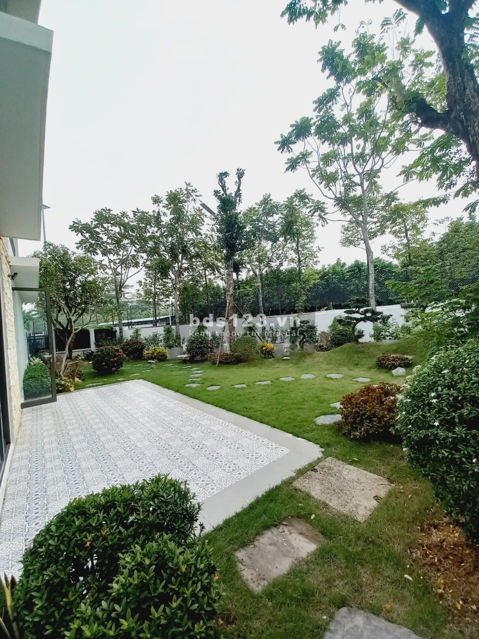Bán nhà biệt thự sân vườn KĐT Hà Nội Garden City Thạch Bàn, Long Biên
