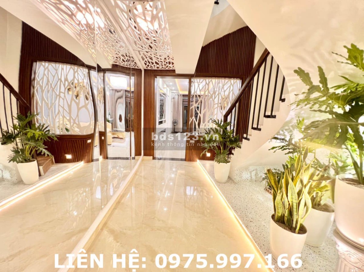 Bán nhà phố Minh Khai, DT 78m² x 4 tầng có sổ đỏ chính chủ nhỉnh giá 6 tỷ đồng