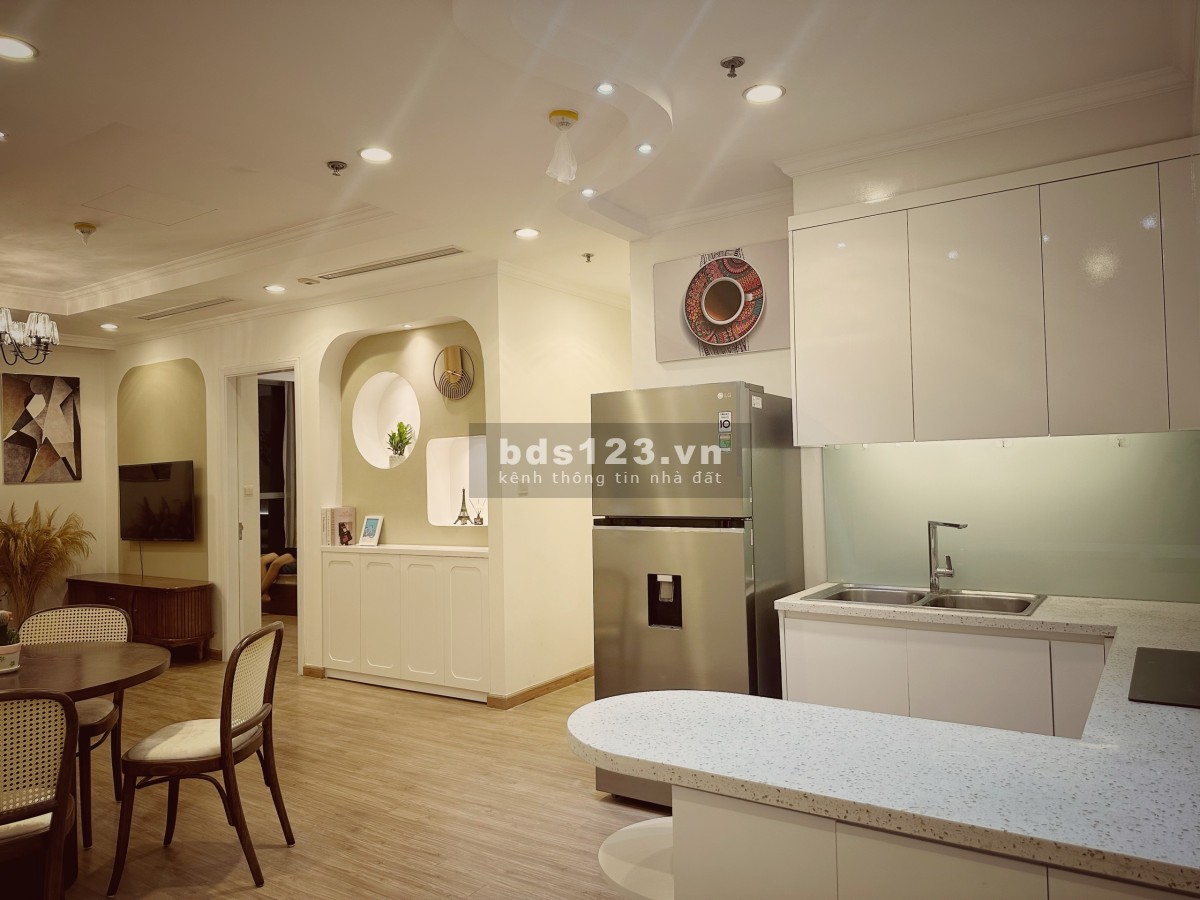 Bán căn 2 phòng ngủ diện tích 78m2 Park Hill Times City đầy đủ đồ giá 4.5 tỷ