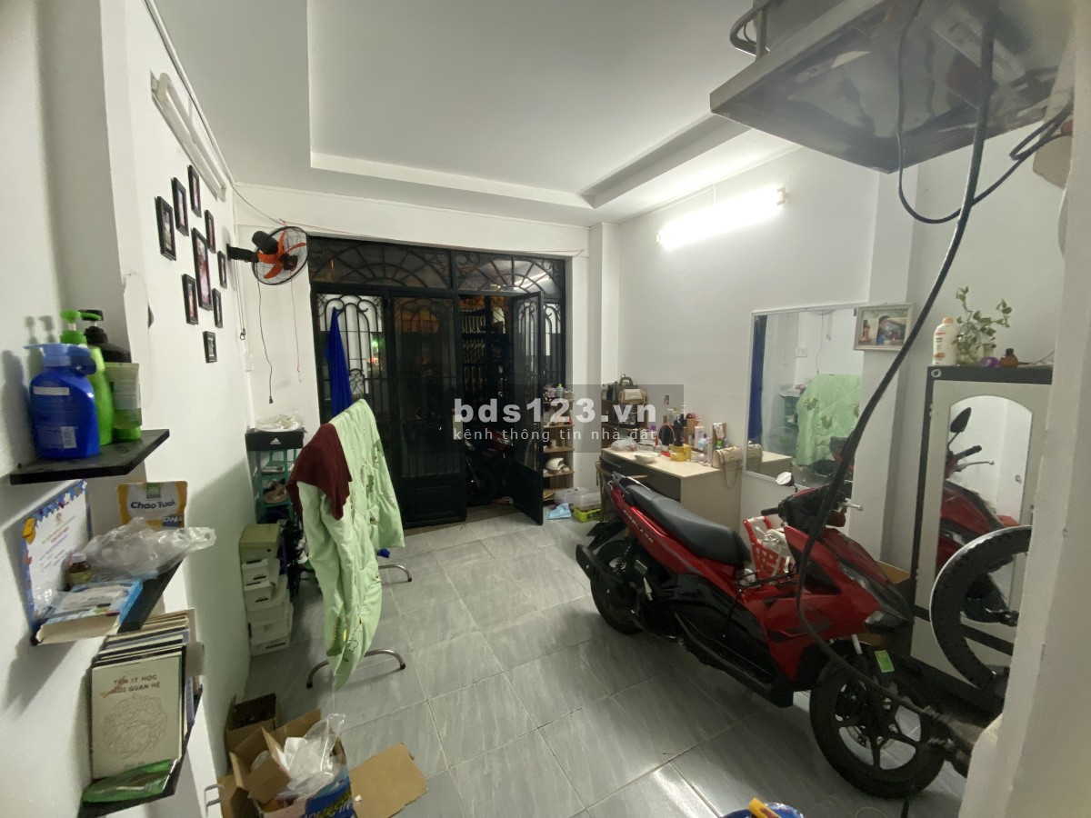 Bán nhà GẤP tại Lê Văn Lương, quận 7, TPHCM khu an ninh