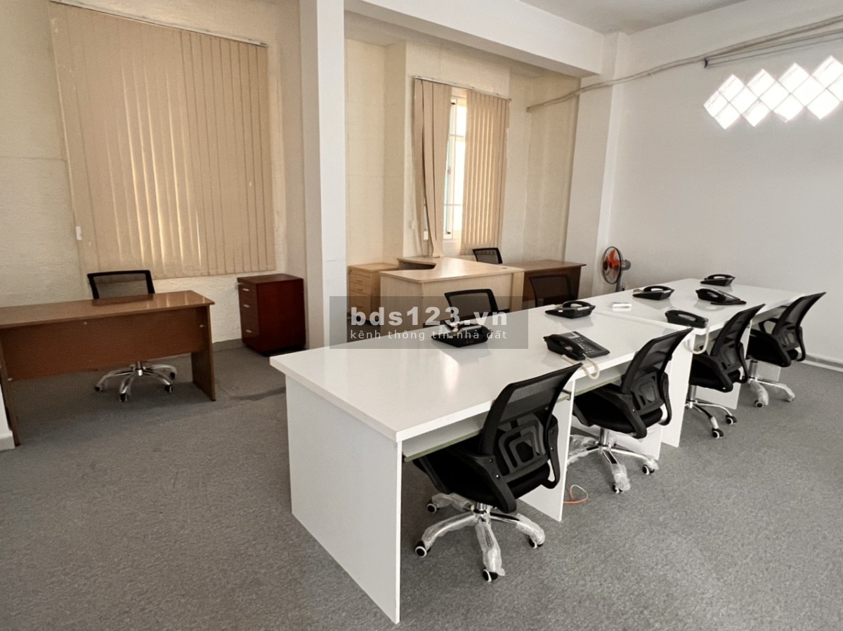 Toà nhà kinh doanh cần sang nhượng lại liên hệ 0934158005