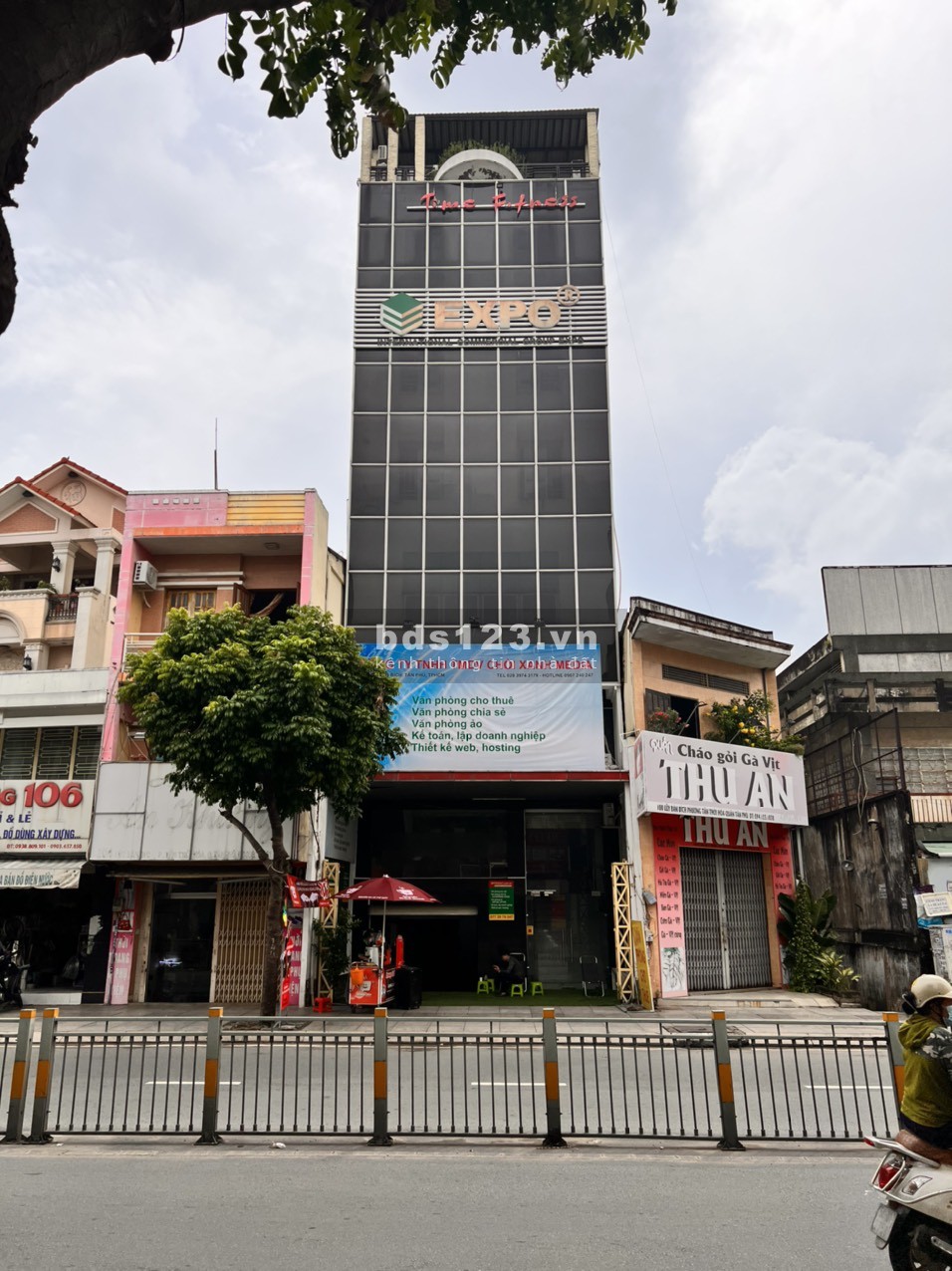 Toà nhà kinh doanh cần sang nhượng lại liên hệ 0934158005