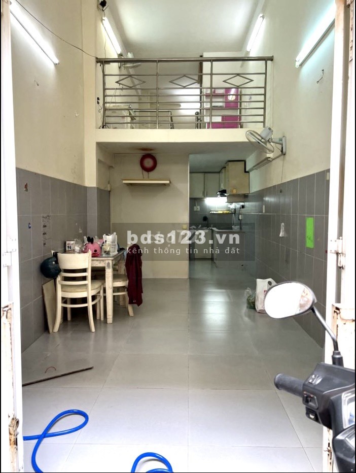 Bán nhà 1 lửng 1 lầu Hẻm ba gác 2 sẹc số 174 đường Nguyễn Thiện Thuật, phường 3, quận 3