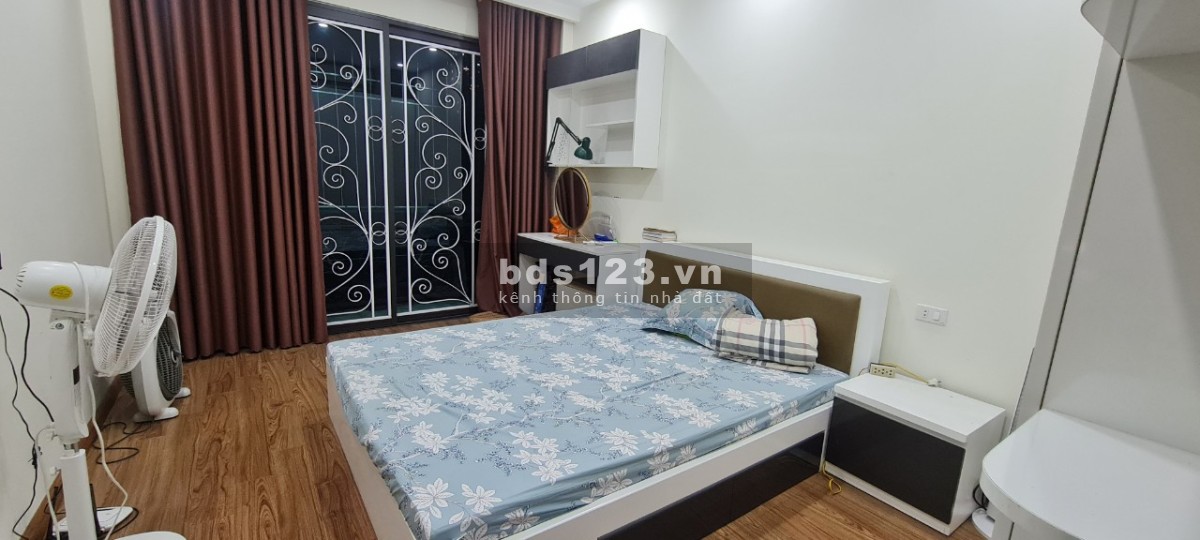 Bán nhà chính chủ FULL nội thất, DT 32m² x 5 tầng, ô tô vào nhà, kinh doanh nhỏ