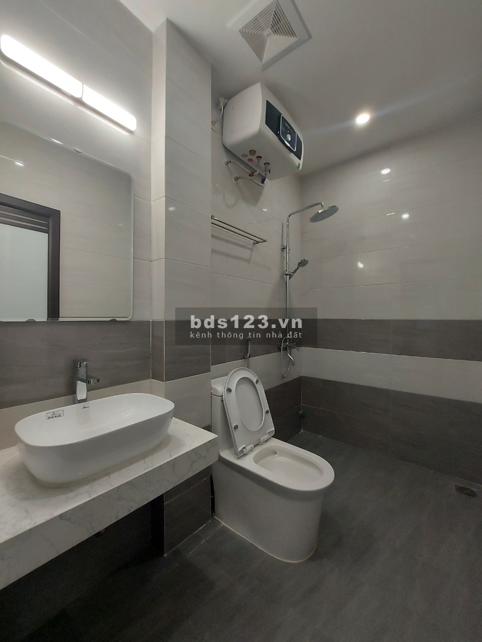 Bán căn hộ dịch vụ chính chủ ngay ngõ 181 Xuân Thủy, Cầu Giấy